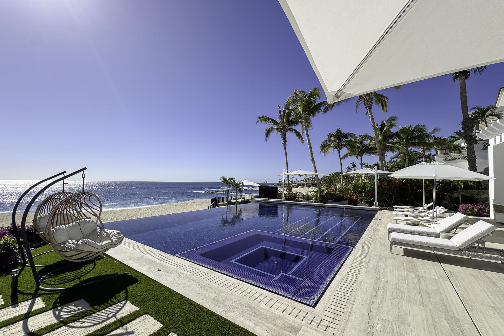 La Casa Tranquila, Beachfront Villas del Mar Estate with Chef, Butler and Infinity Pool Gallery 1