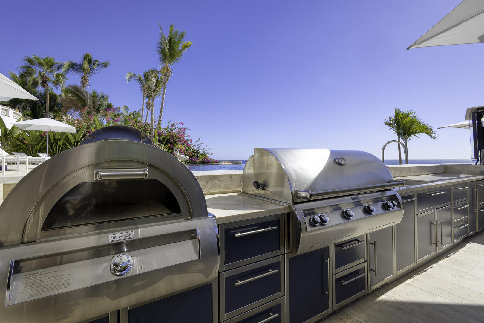 La Casa Tranquila, Beachfront Villas del Mar Estate with Chef, Butler and Infinity Pool - Photo 11