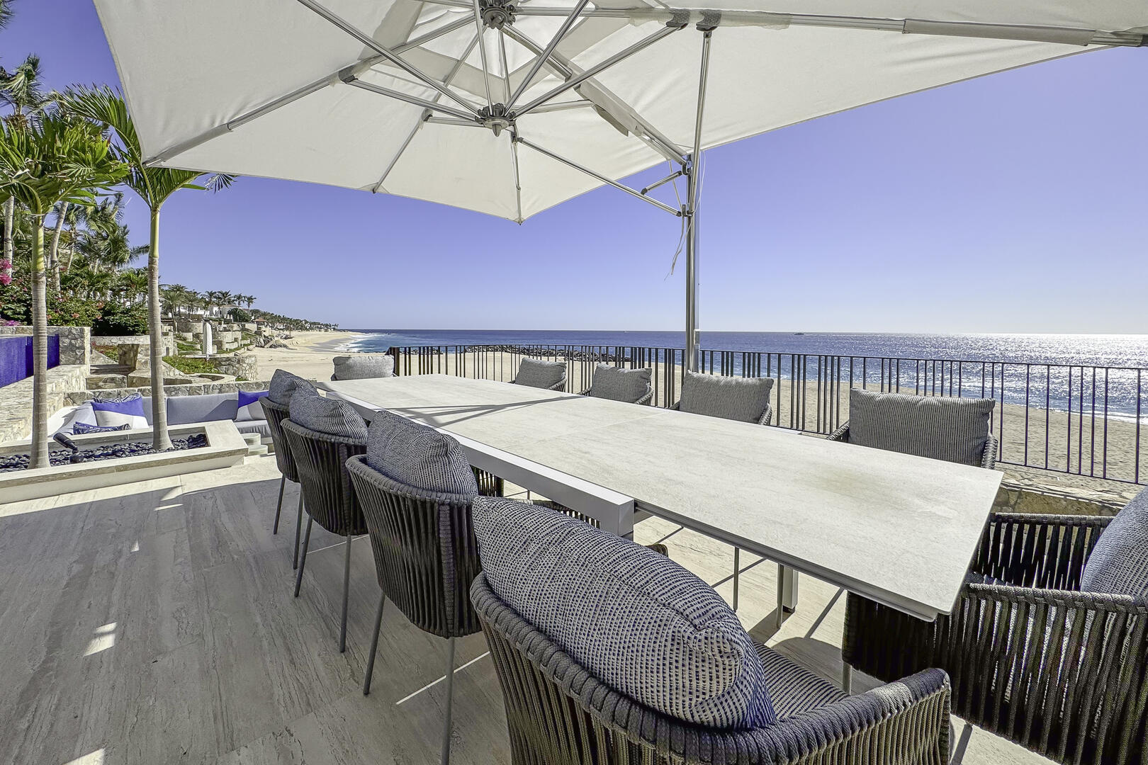 La Casa Tranquila, Beachfront Villas del Mar Estate with Chef, Butler and Infinity Pool Gallery 3
