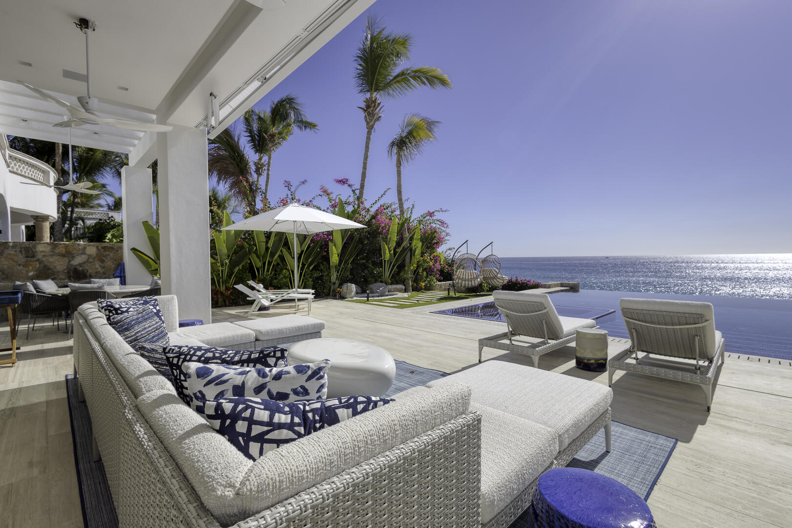La Casa Tranquila, Beachfront Villas del Mar Estate with Chef, Butler and Infinity Pool - Photo 7
