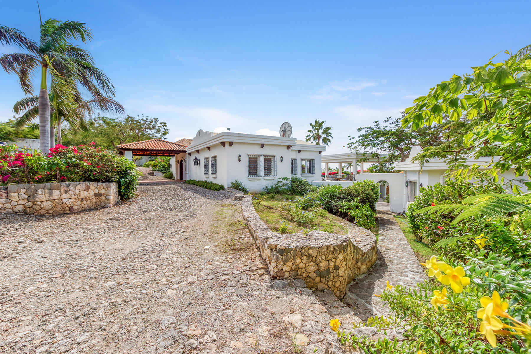 La Hacienda, Terres Basses Ocean View Estate with Private Pool and Sport Courts - Photo 63