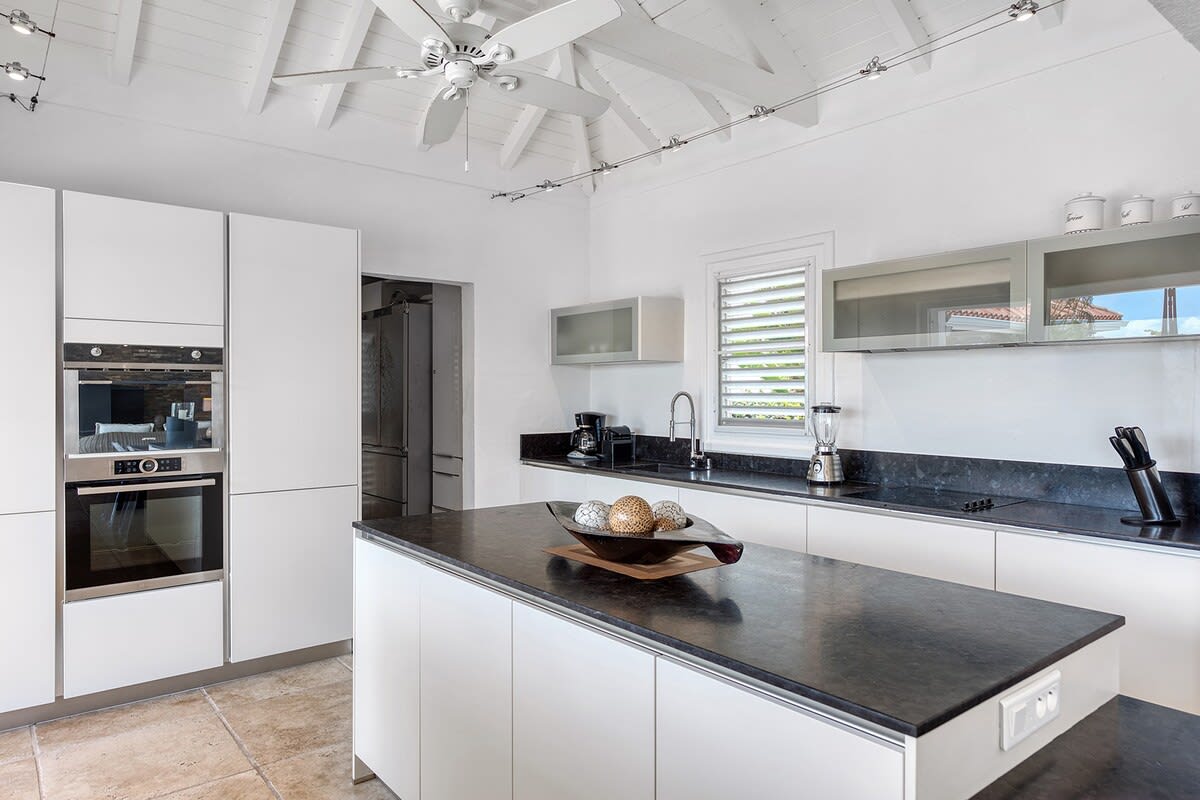 Villa La Nina, a Creole Garden Villa with Ocean Views in Terres Basses - Photo 13