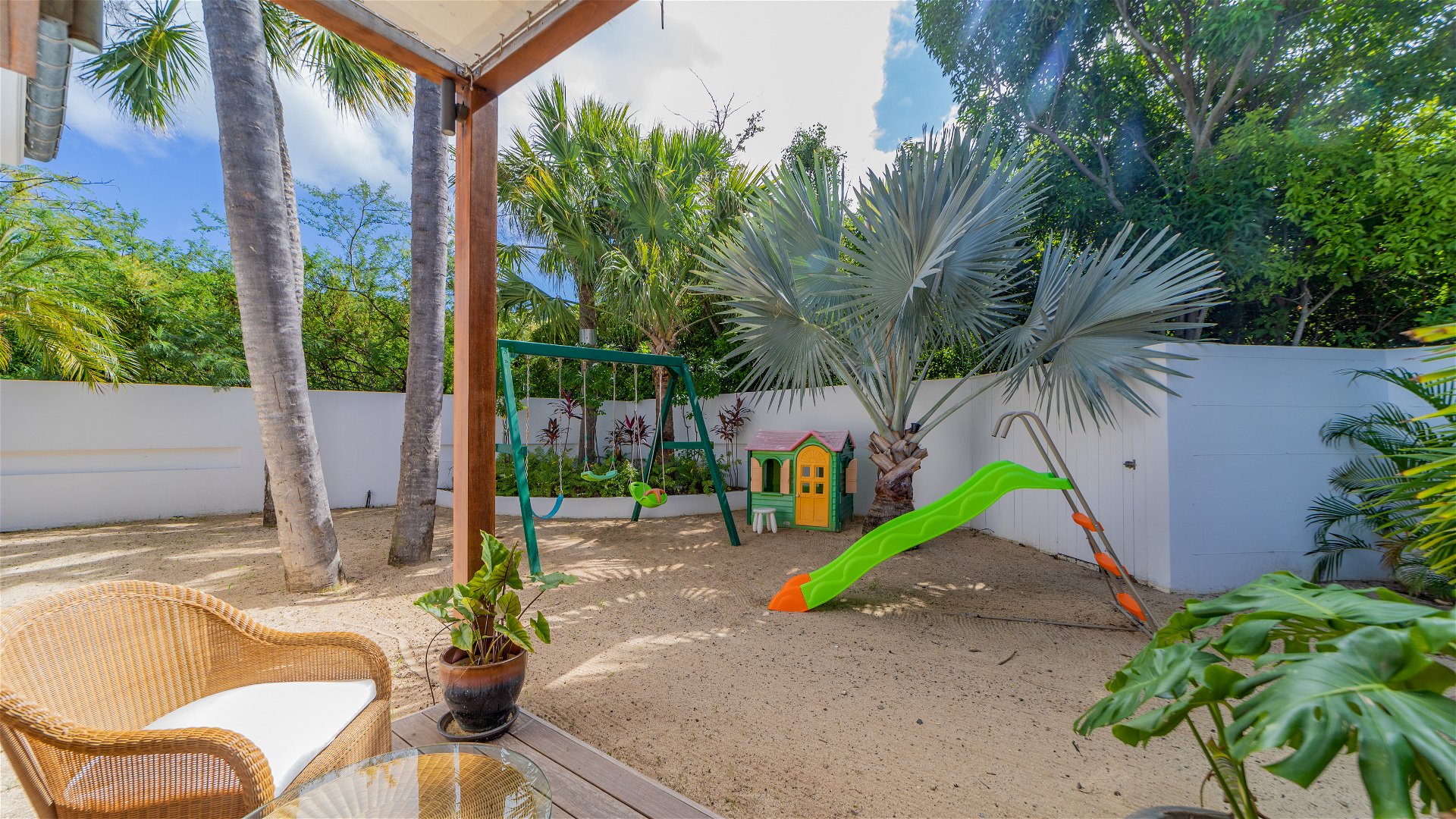 La Plage, Seven-Bedroom Beachfront Villa on Lorient Beach - Photo 13