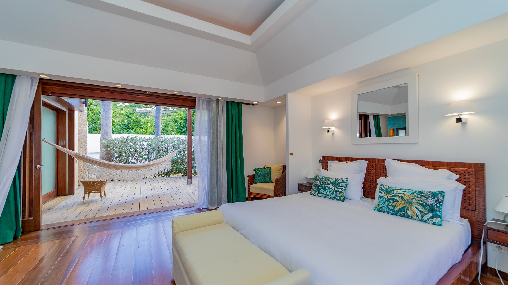 La Plage, Seven-Bedroom Beachfront Villa on Lorient Beach - Photo 34