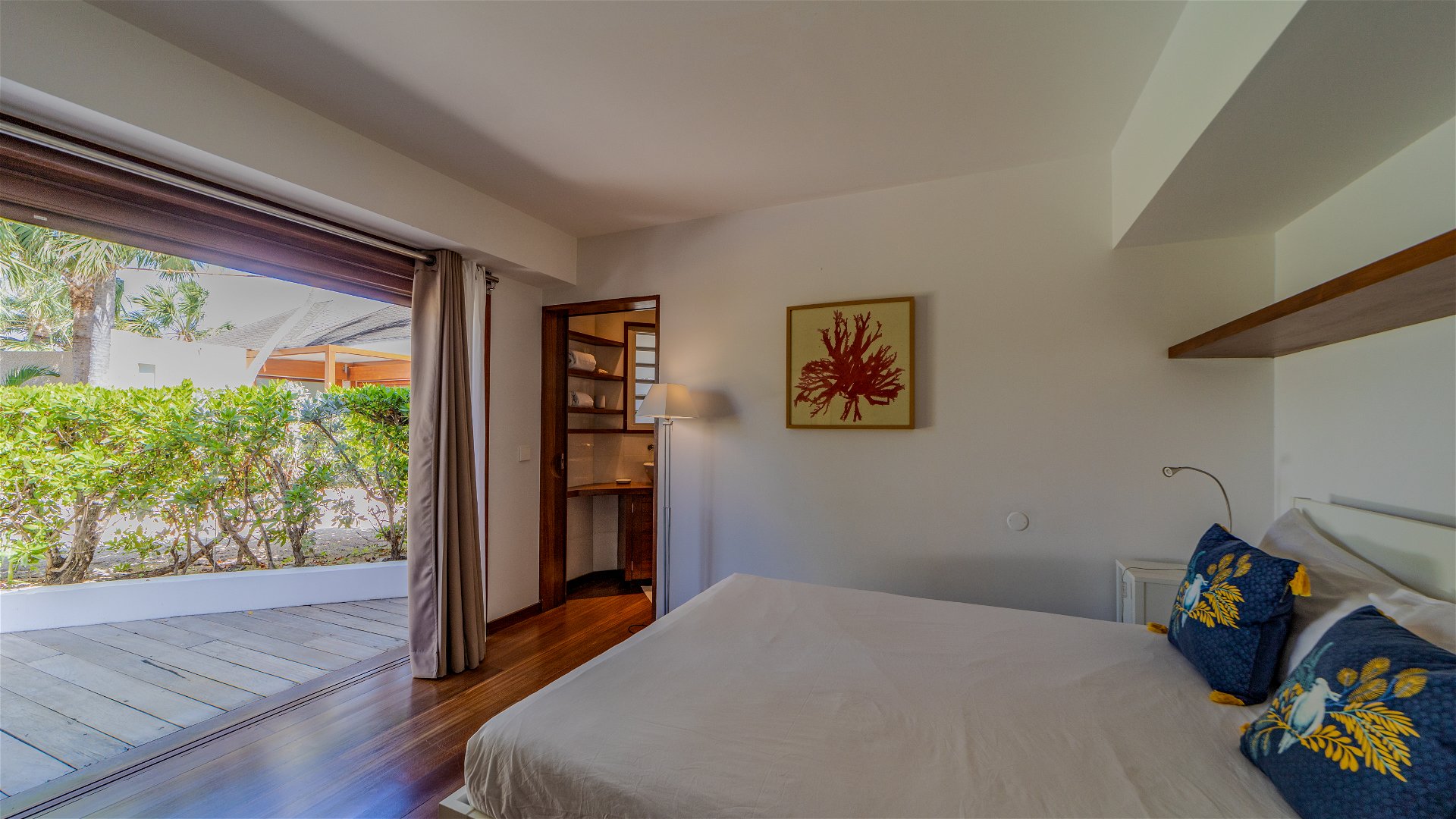 La Plage, Seven-Bedroom Beachfront Villa on Lorient Beach - Photo 58