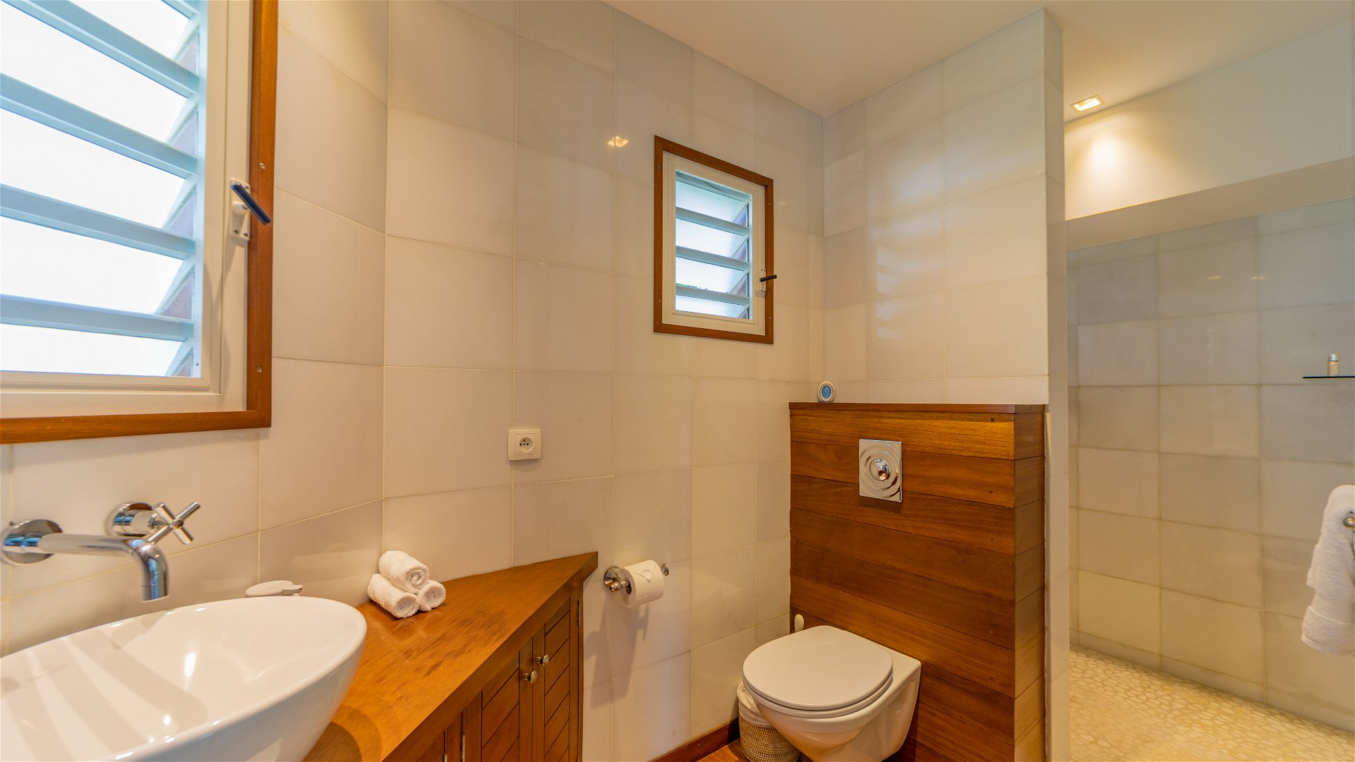 La Plage, Seven-Bedroom Beachfront Villa on Lorient Beach - Photo 60