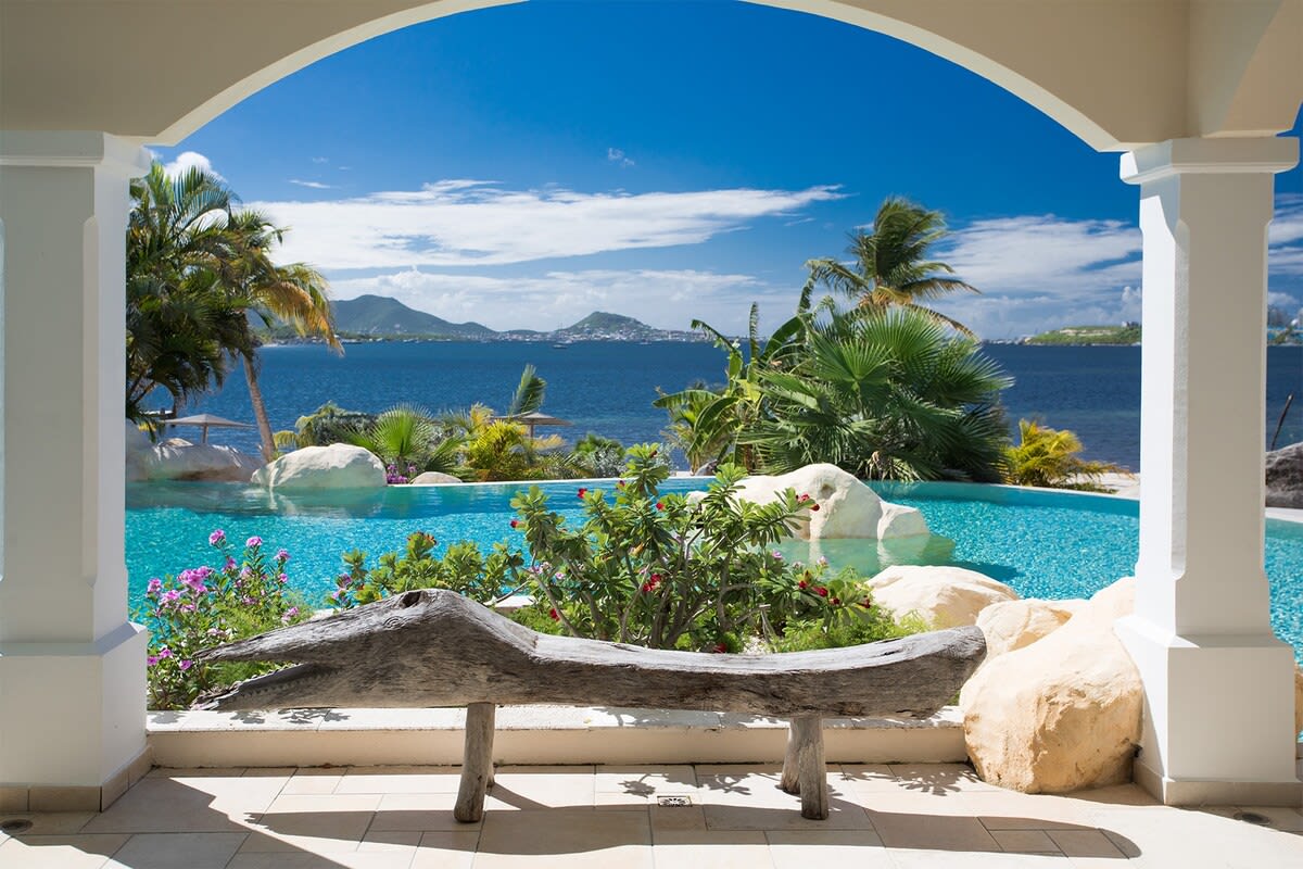 La Salamandre, a Six-Bedroom Lagoonfront Villa in Terres Basses - Photo 11