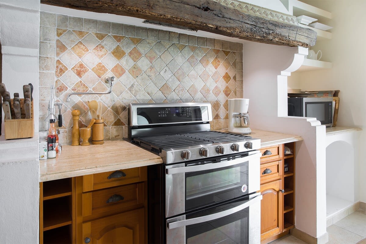 La Salamandre, a Six-Bedroom Lagoonfront Villa in Terres Basses - Photo 21