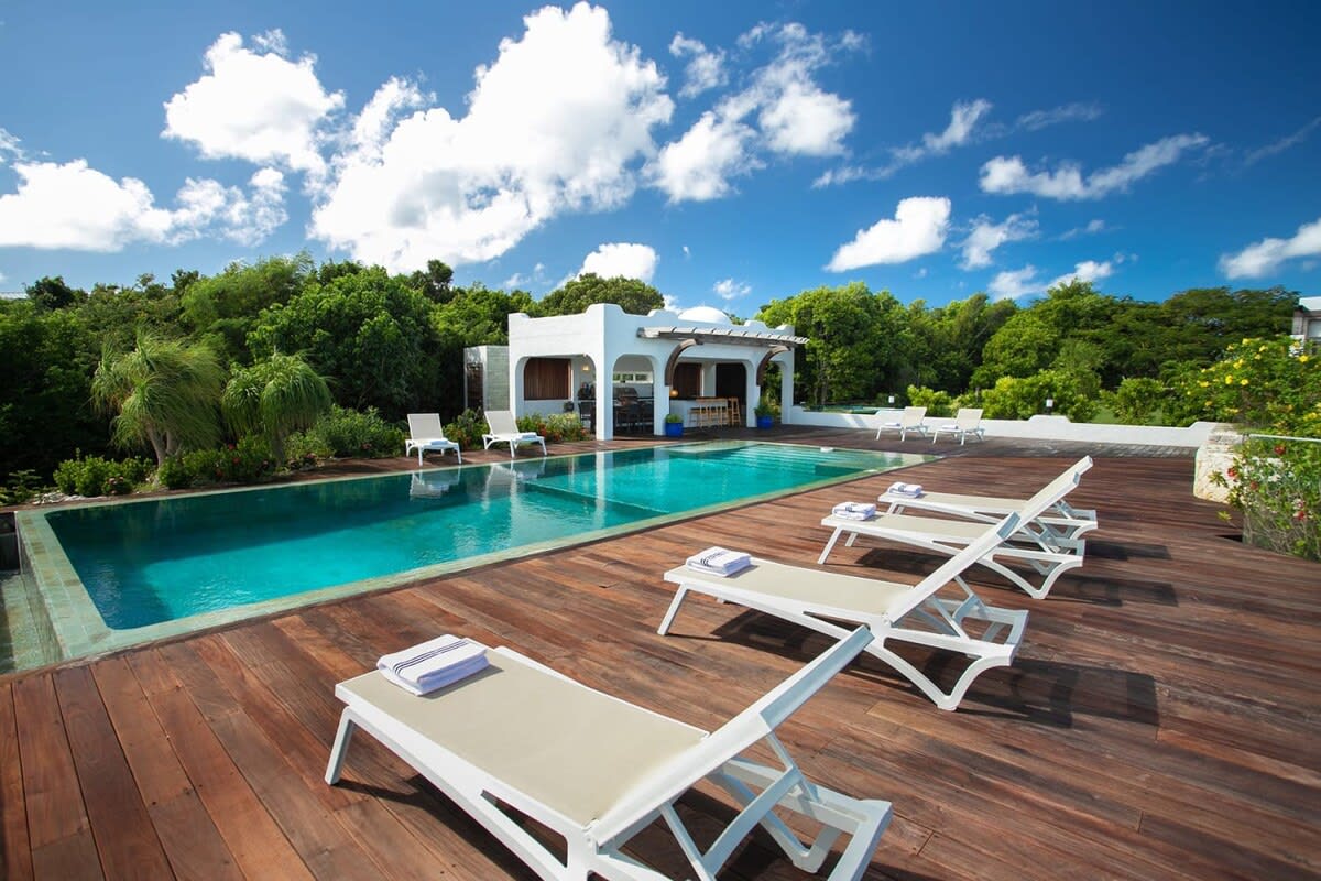 La Vue Folle, Terres Basses Beachfront Villa with Two Pools and Simpson Bay Lagoon Views - Photo 12
