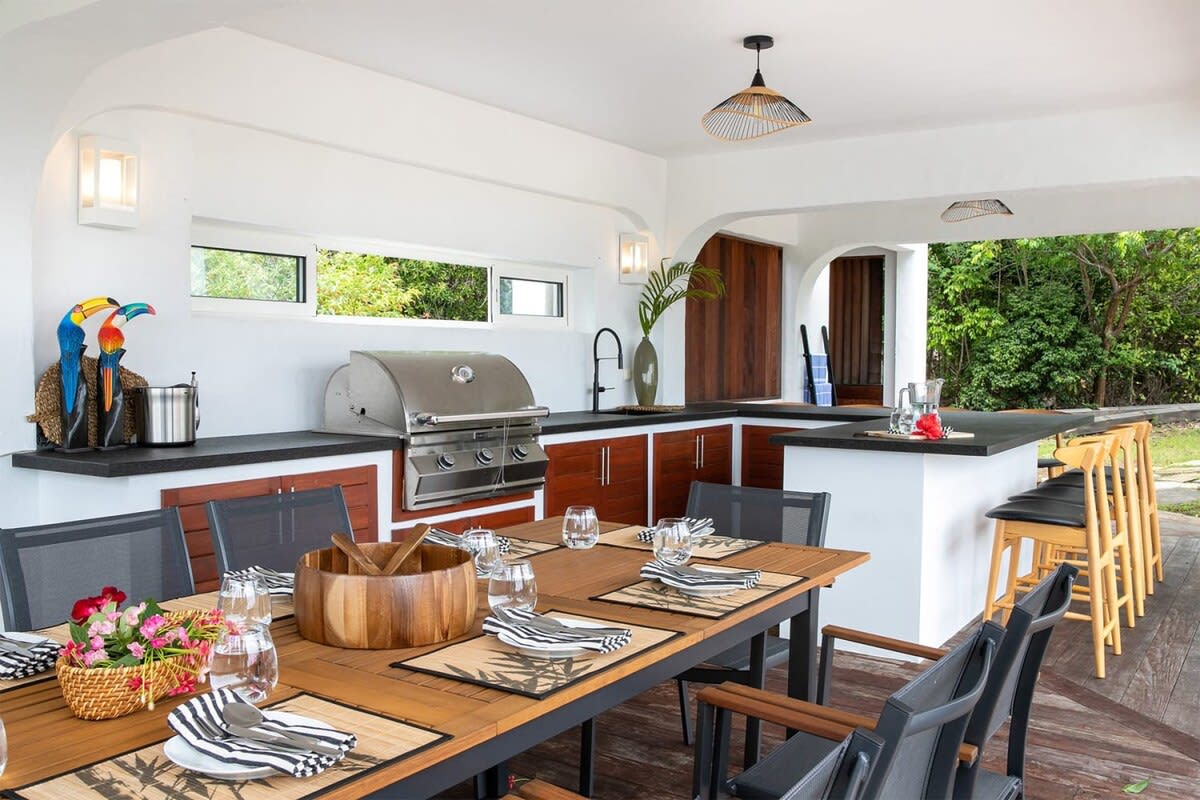 La Vue Folle, Terres Basses Beachfront Villa with Two Pools and Simpson Bay Lagoon Views - Photo 14