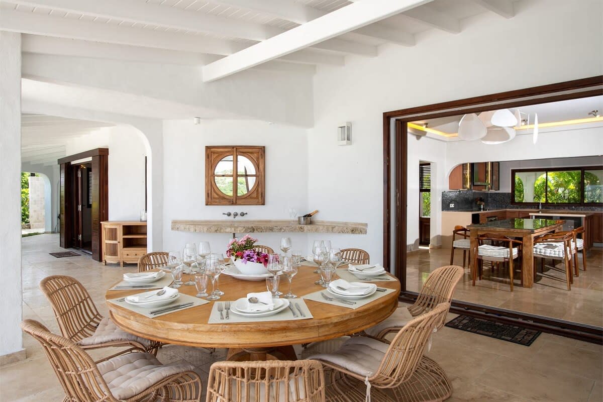 La Vue Folle, Terres Basses Beachfront Villa with Two Pools and Simpson Bay Lagoon Views - Photo 16