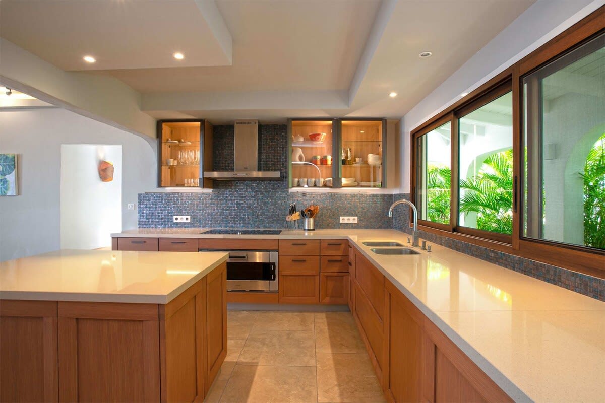 La Vue Folle, Terres Basses Beachfront Villa with Two Pools and Simpson Bay Lagoon Views - Photo 22