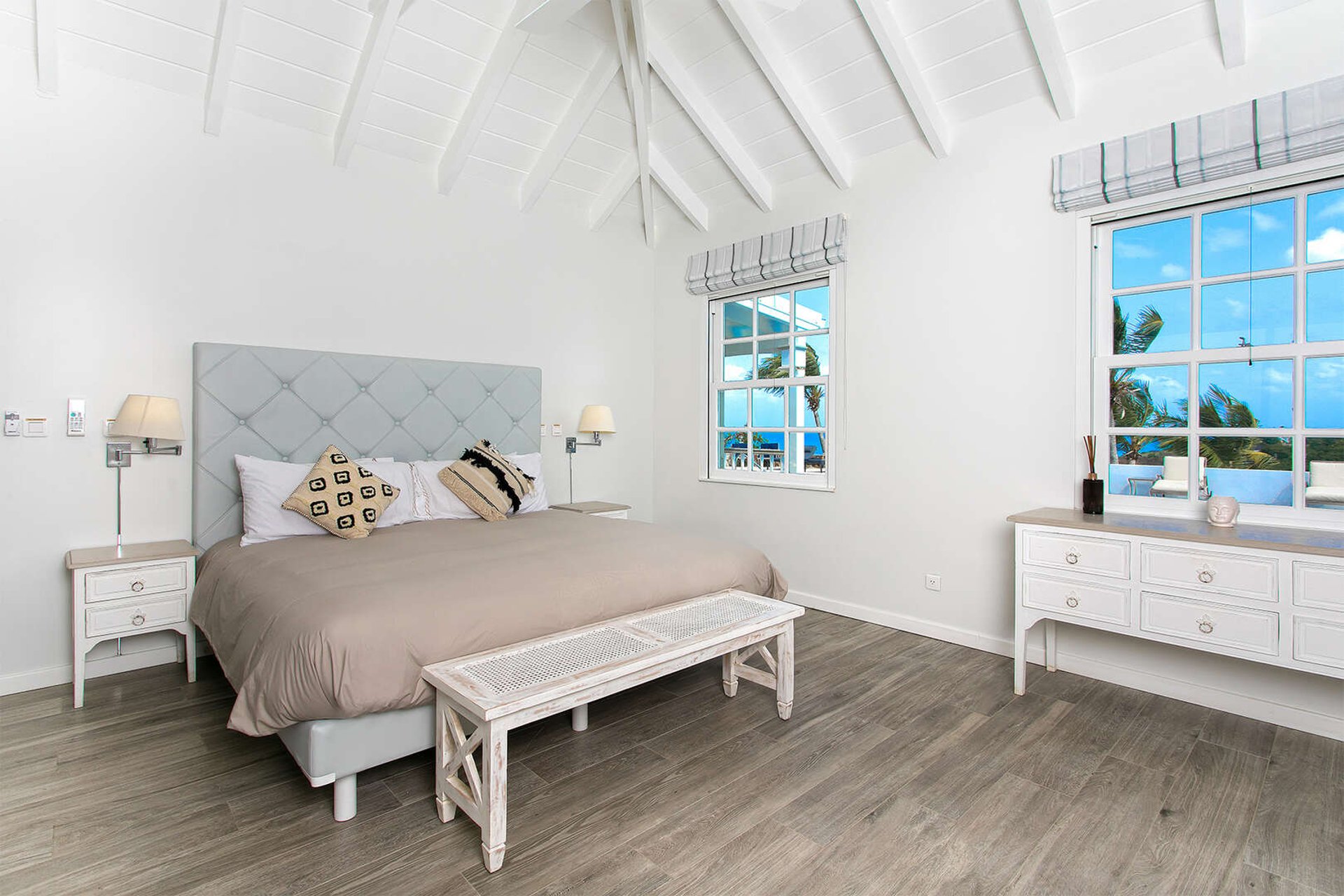 Le Caprice, Seven-Bedroom Beachfront Villa Above Baie Rouge - Photo 17