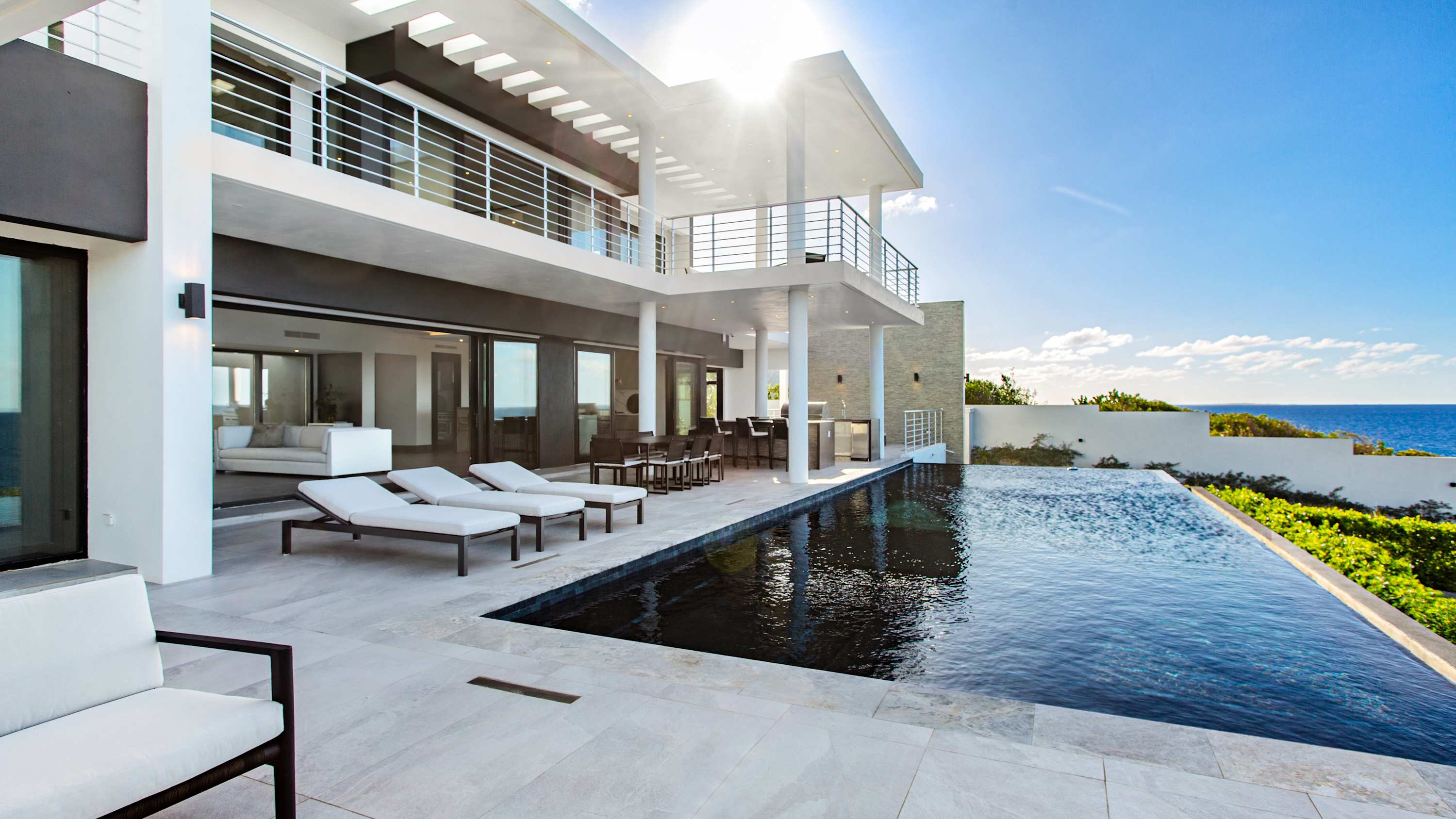 Le Rêve Bleu, a Beachfront Black Garden Villa with Pool, Jacuzzi and Four Ensuite Bedrooms - Photo 15