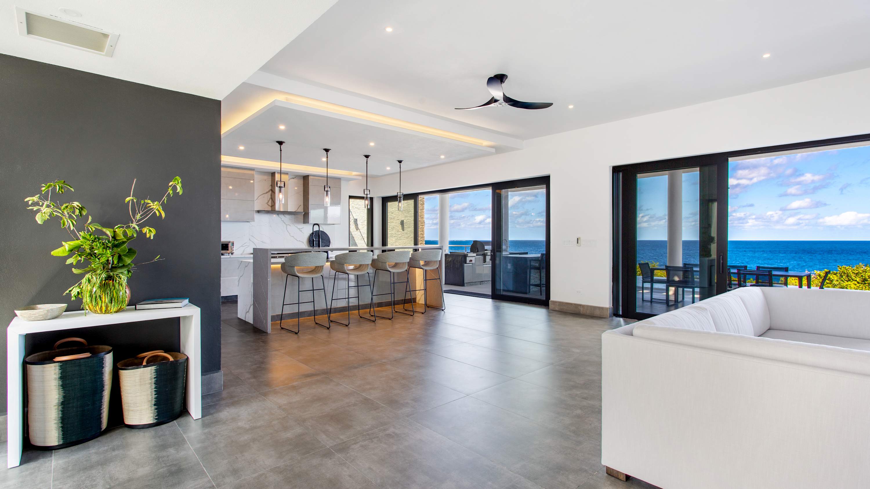 Le Rêve Bleu, a Beachfront Black Garden Villa with Pool, Jacuzzi and Four Ensuite Bedrooms - Photo 19