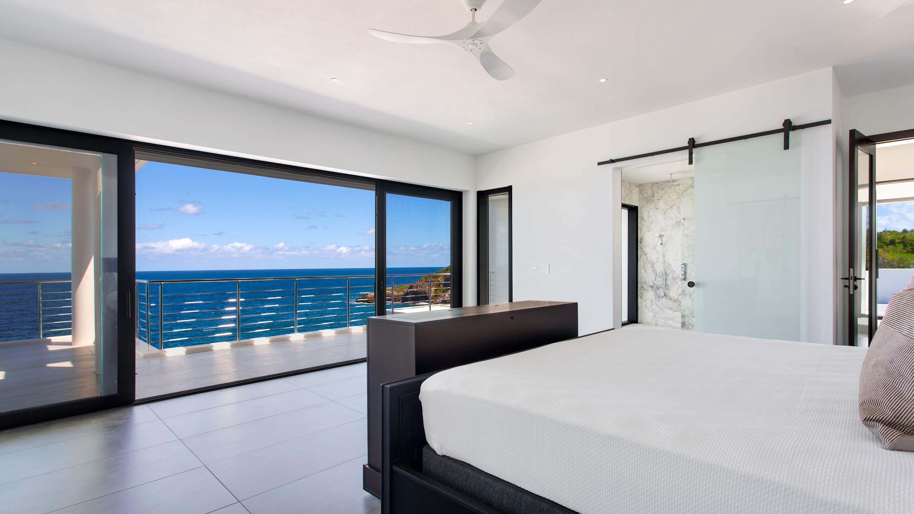 Le Rêve Bleu, a Beachfront Black Garden Villa with Pool, Jacuzzi and Four Ensuite Bedrooms - Photo 29