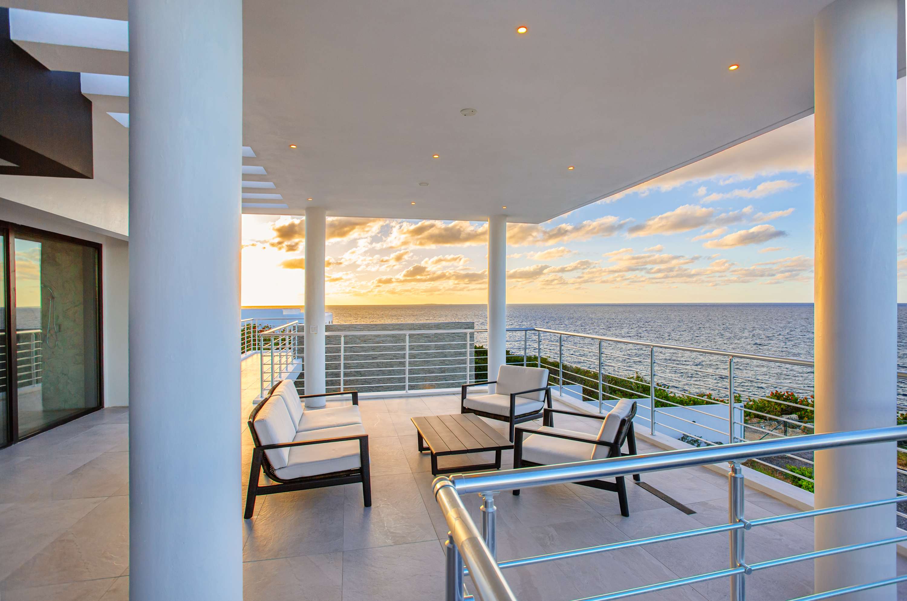 Le Rêve Bleu, a Beachfront Black Garden Villa with Pool, Jacuzzi and Four Ensuite Bedrooms - Photo 34