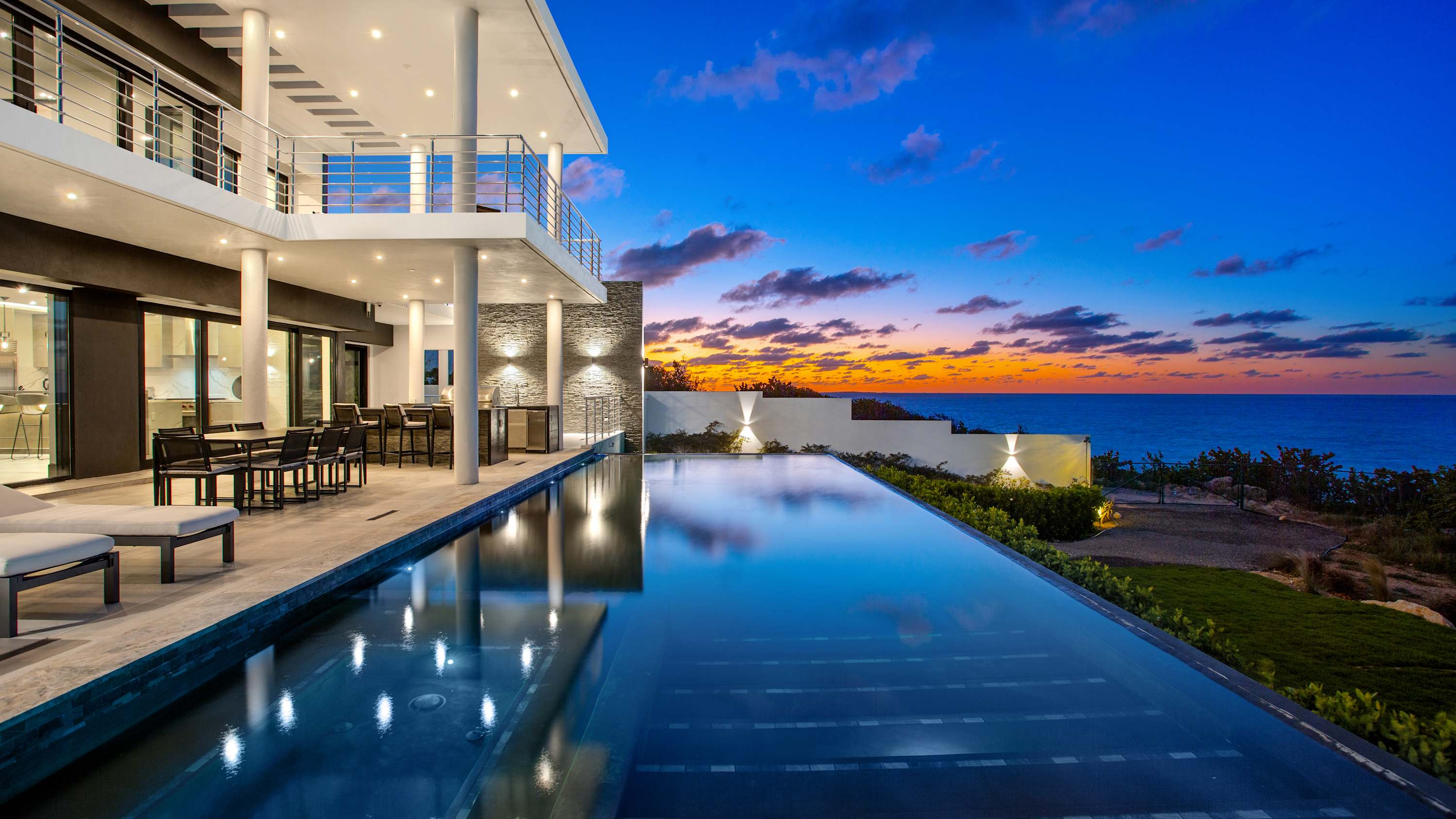 Le Rêve Bleu, a Beachfront Black Garden Villa with Pool, Jacuzzi and Four Ensuite Bedrooms - Photo 9