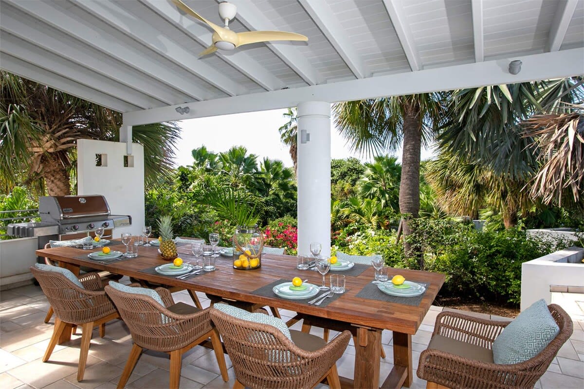 Les Palmiers Bleus, a Five Bedroom Terres Basses Villa Steps from Baie aux Prunes - Photo 11