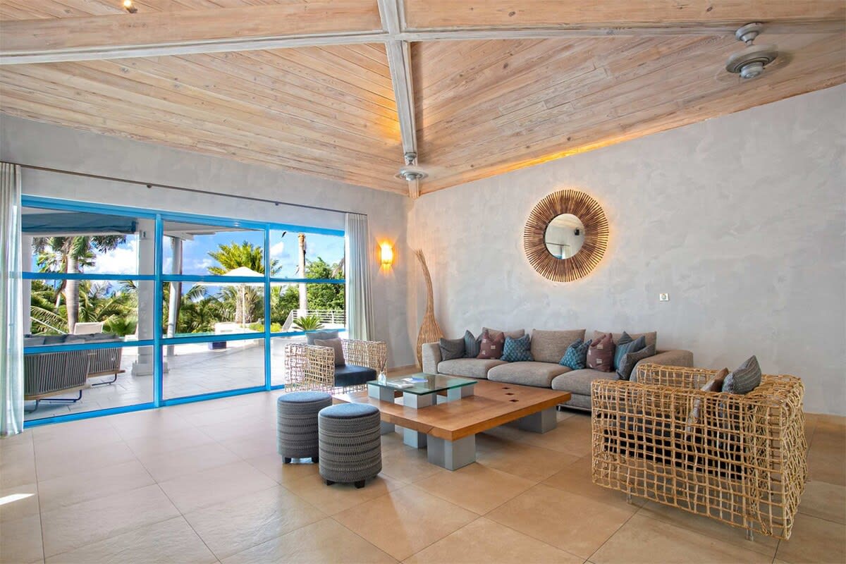 Les Palmiers Bleus, a Five Bedroom Terres Basses Villa Steps from Baie aux Prunes - Photo 16