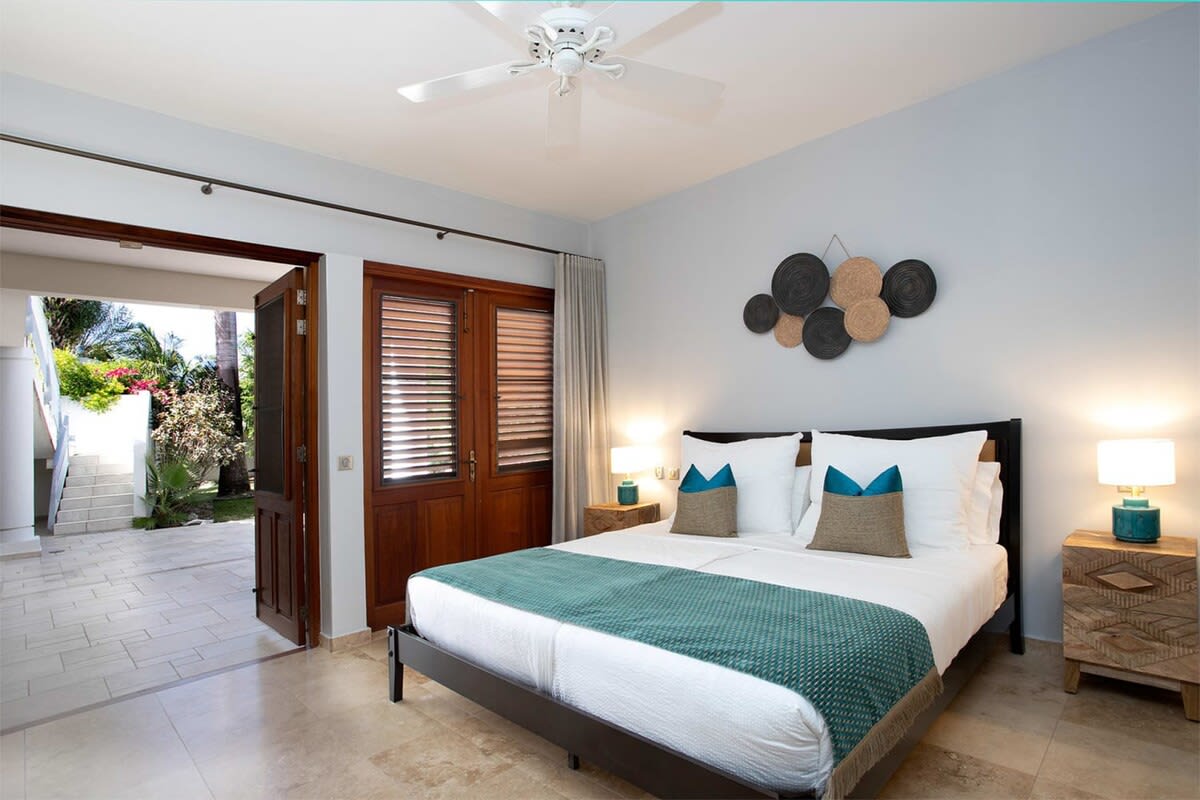 Les Palmiers Bleus, a Five Bedroom Terres Basses Villa Steps from Baie aux Prunes - Photo 31