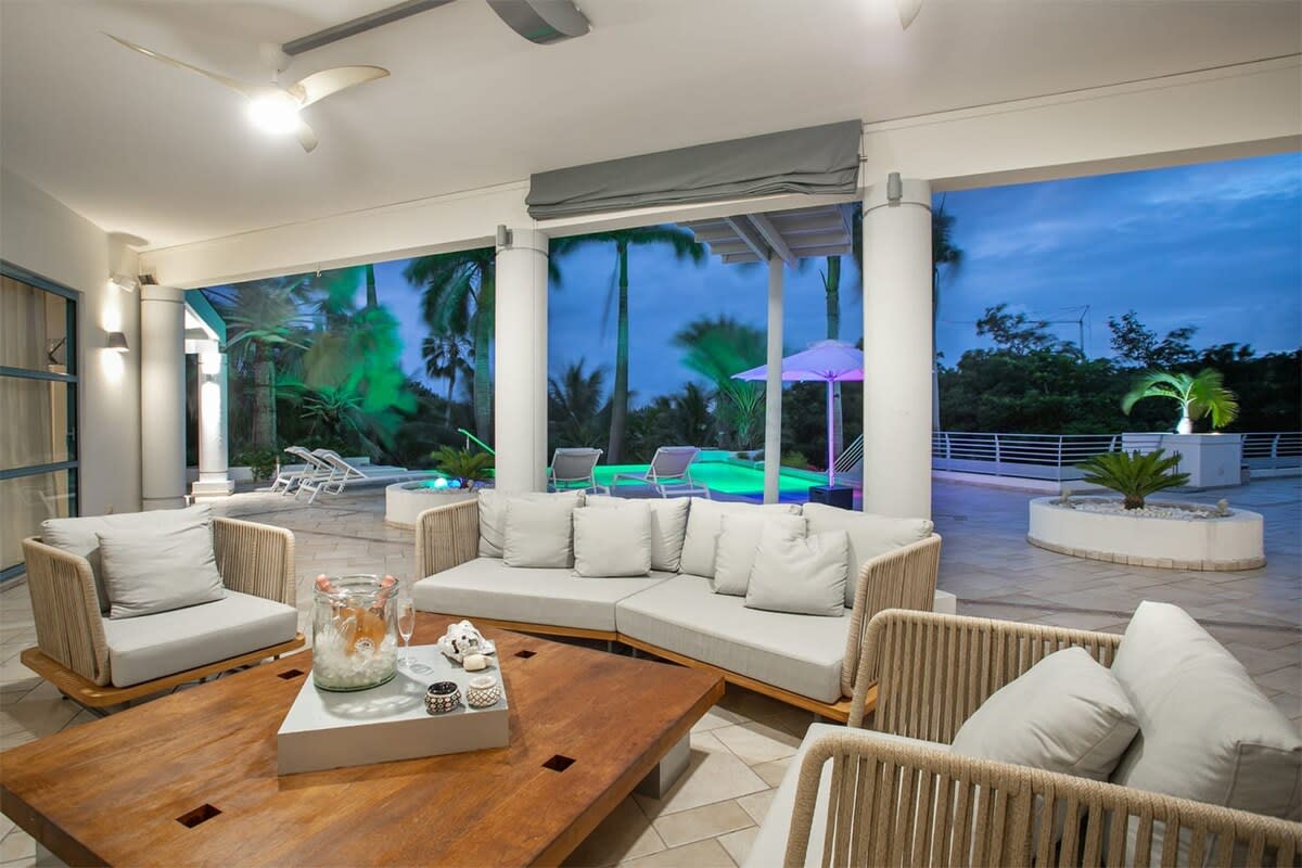 Les Palmiers Bleus, a Five Bedroom Terres Basses Villa Steps from Baie aux Prunes - Photo 44