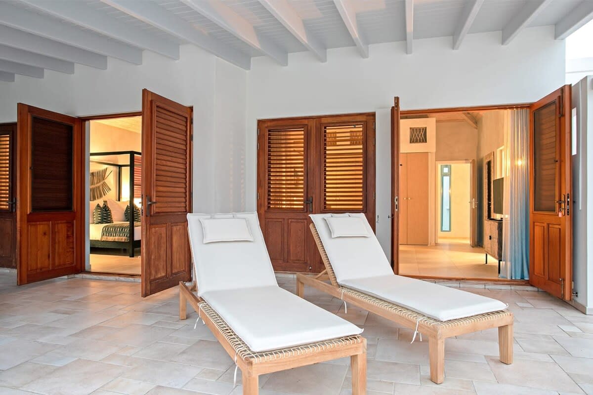 Les Palmiers Bleus, a Five Bedroom Terres Basses Villa Steps from Baie aux Prunes - Photo 45
