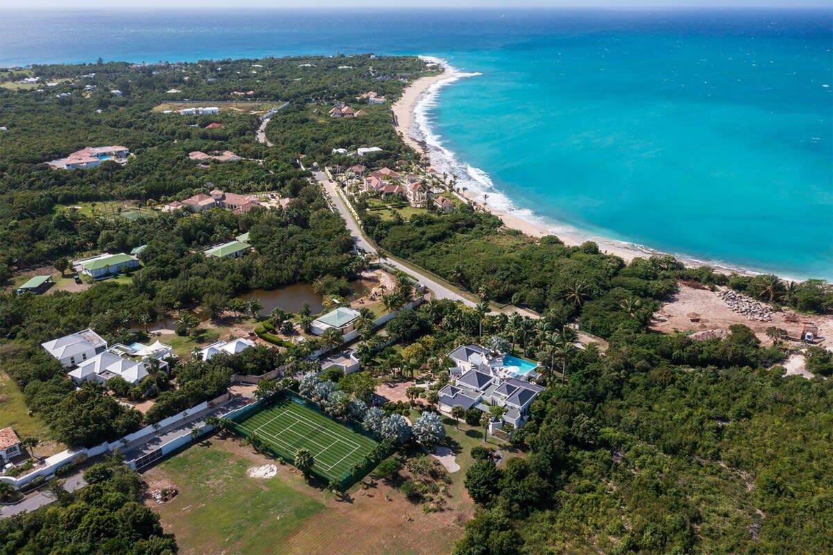 Les Palmiers Bleus, a Five Bedroom Terres Basses Villa Steps from Baie aux Prunes - Photo 47