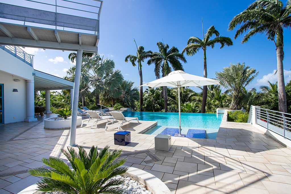 Les Palmiers Bleus, a Five Bedroom Terres Basses Villa Steps from Baie aux Prunes - Photo 49