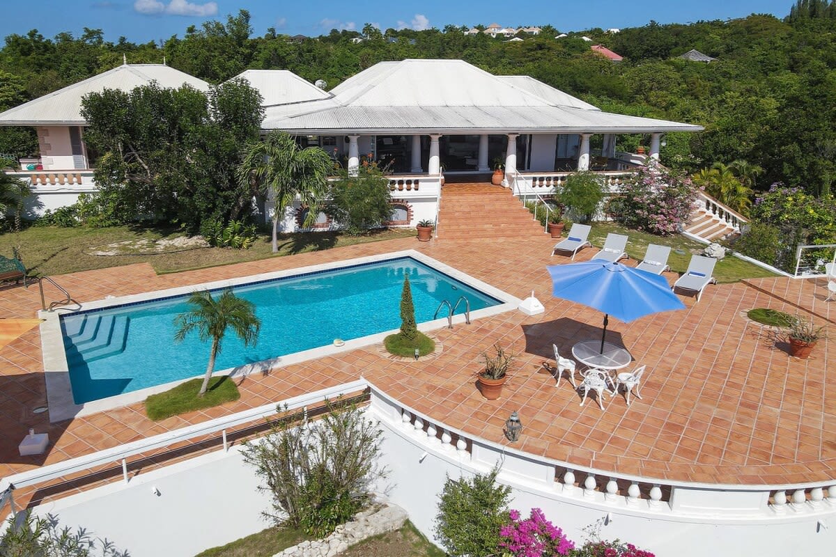 Villa Les Zephyrs, a Colonial West Indian Villa Above Baie Longue Gallery 2