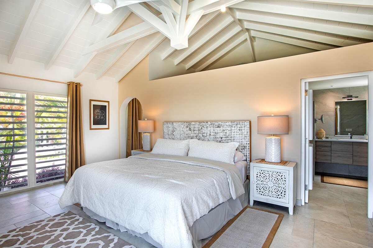 Villa Libellule, Five-Bedroom Baie Rouge Retreat with Caribbean Sea and Simpson Bay Lagoon Views - Photo 15