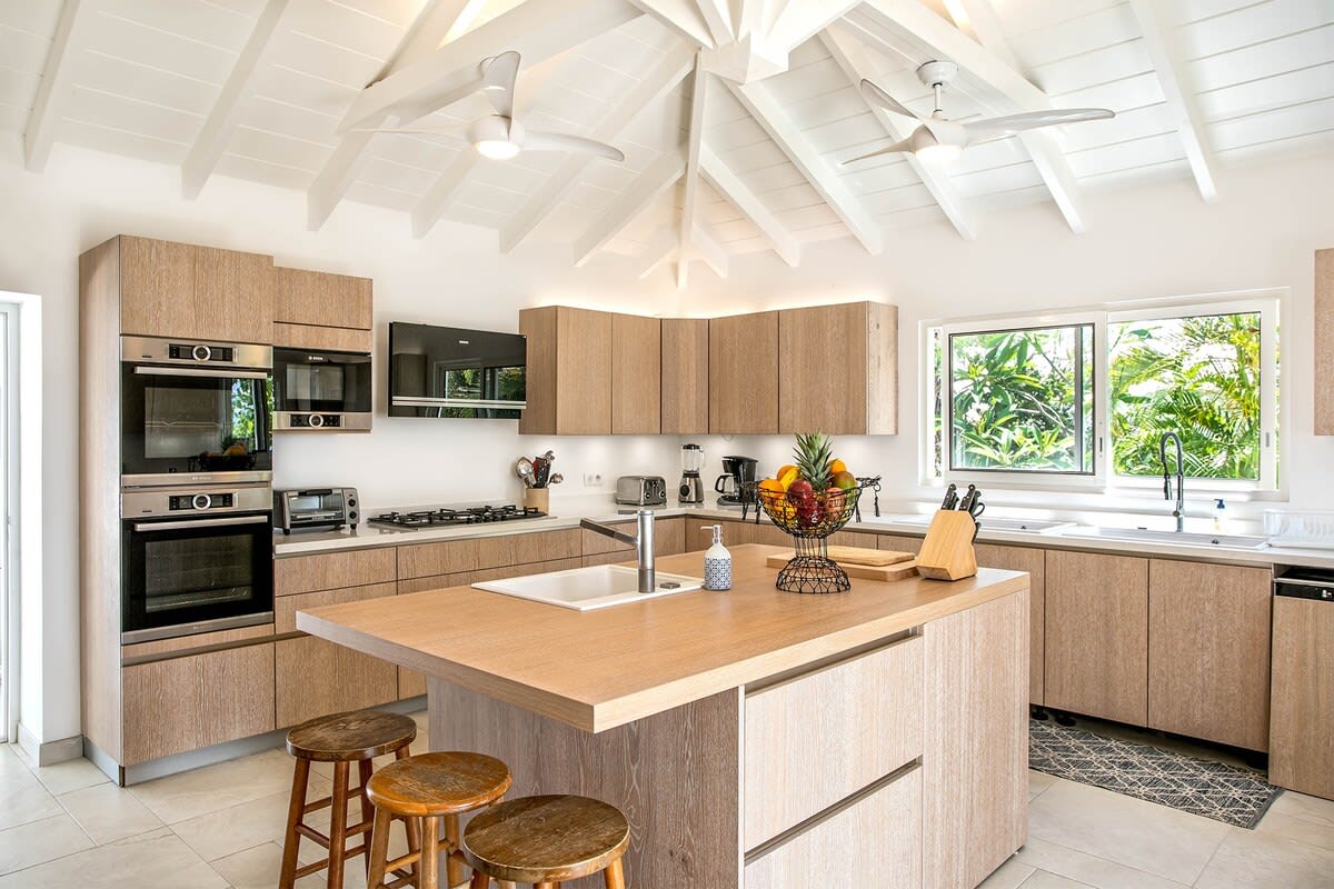 Villa Libellule, Five-Bedroom Baie Rouge Retreat with Caribbean Sea and Simpson Bay Lagoon Views - Photo 18