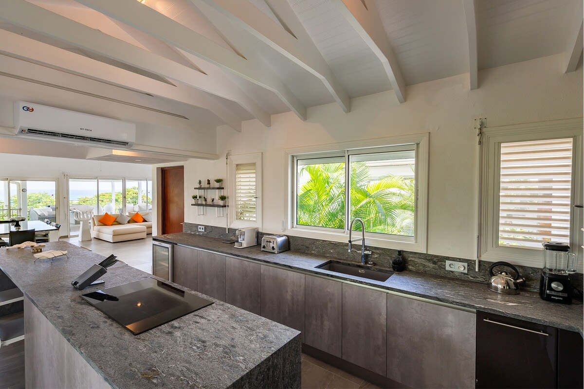 Villa Mandalay, a Five-Bedroom Ocean-View Retreat in Terres Basses - Photo 11