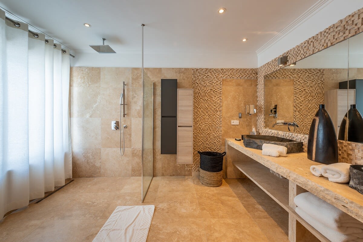 Villa Mandalay, a Five-Bedroom Ocean-View Retreat in Terres Basses - Photo 14