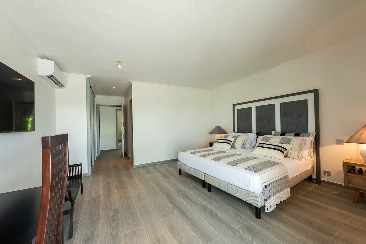 Villa Mandalay, a Five-Bedroom Ocean-View Retreat in Terres Basses - Photo 17