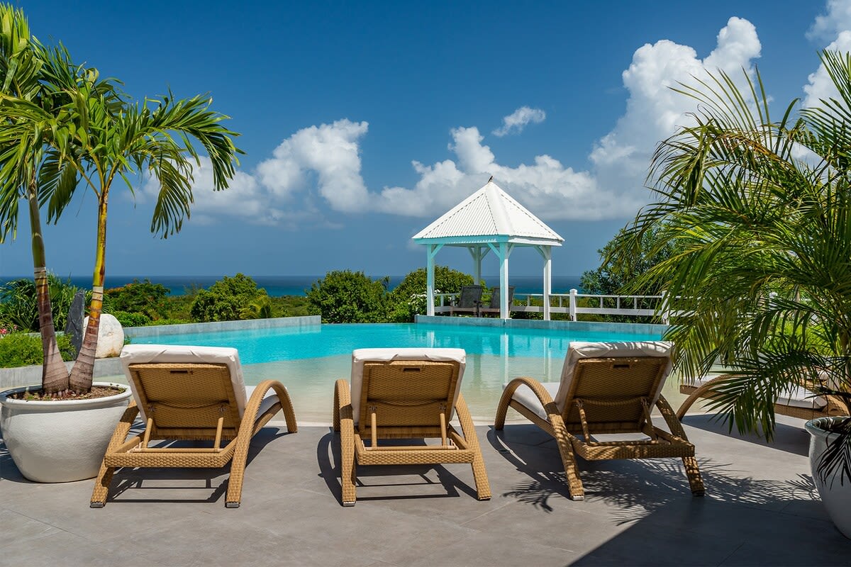 Villa Mandalay, a Five-Bedroom Ocean-View Retreat in Terres Basses - Photo 25