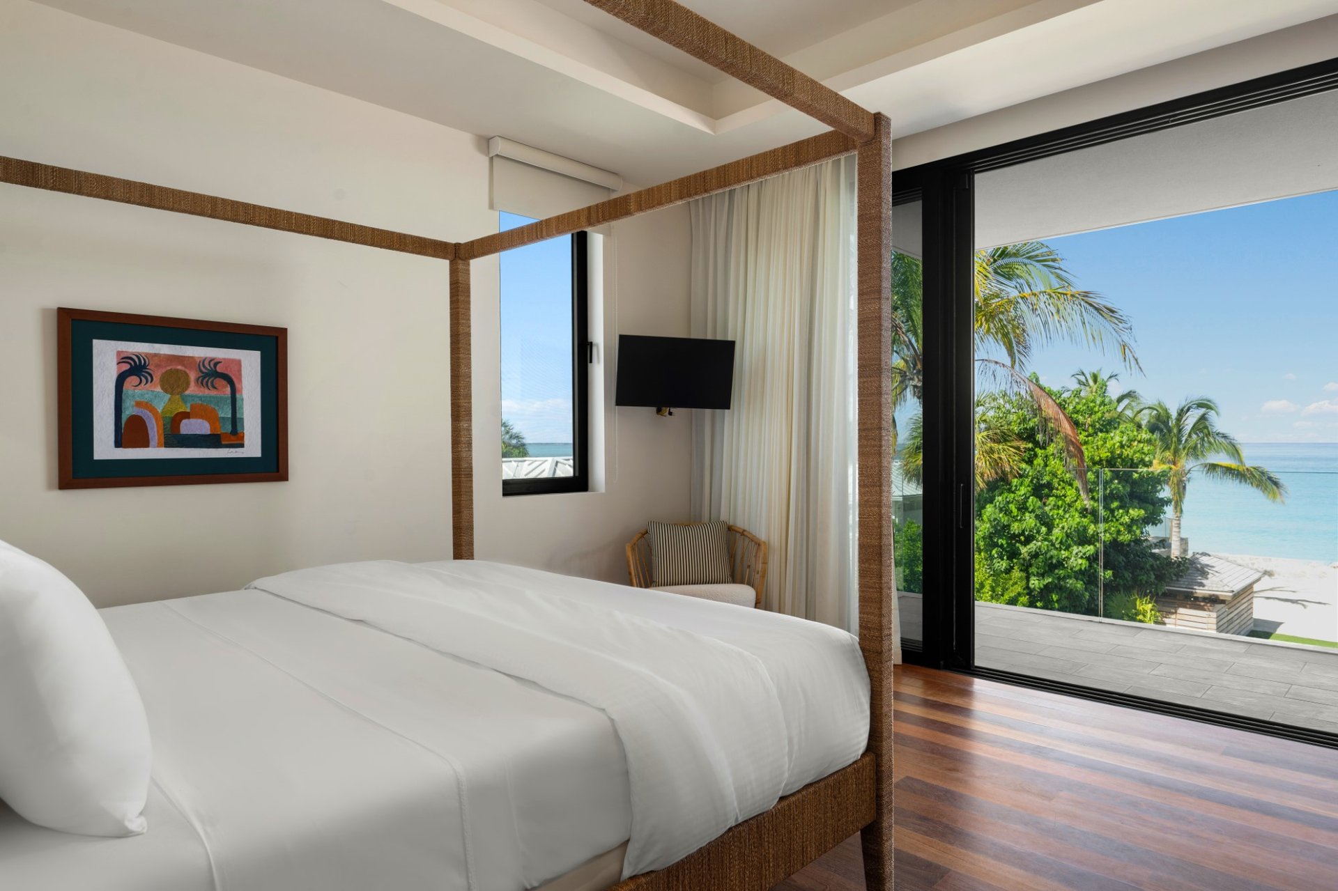 Villa Marahuyo, Grace Bay Beachfront Villa with Heated Pool and Butler Service - Photo 19
