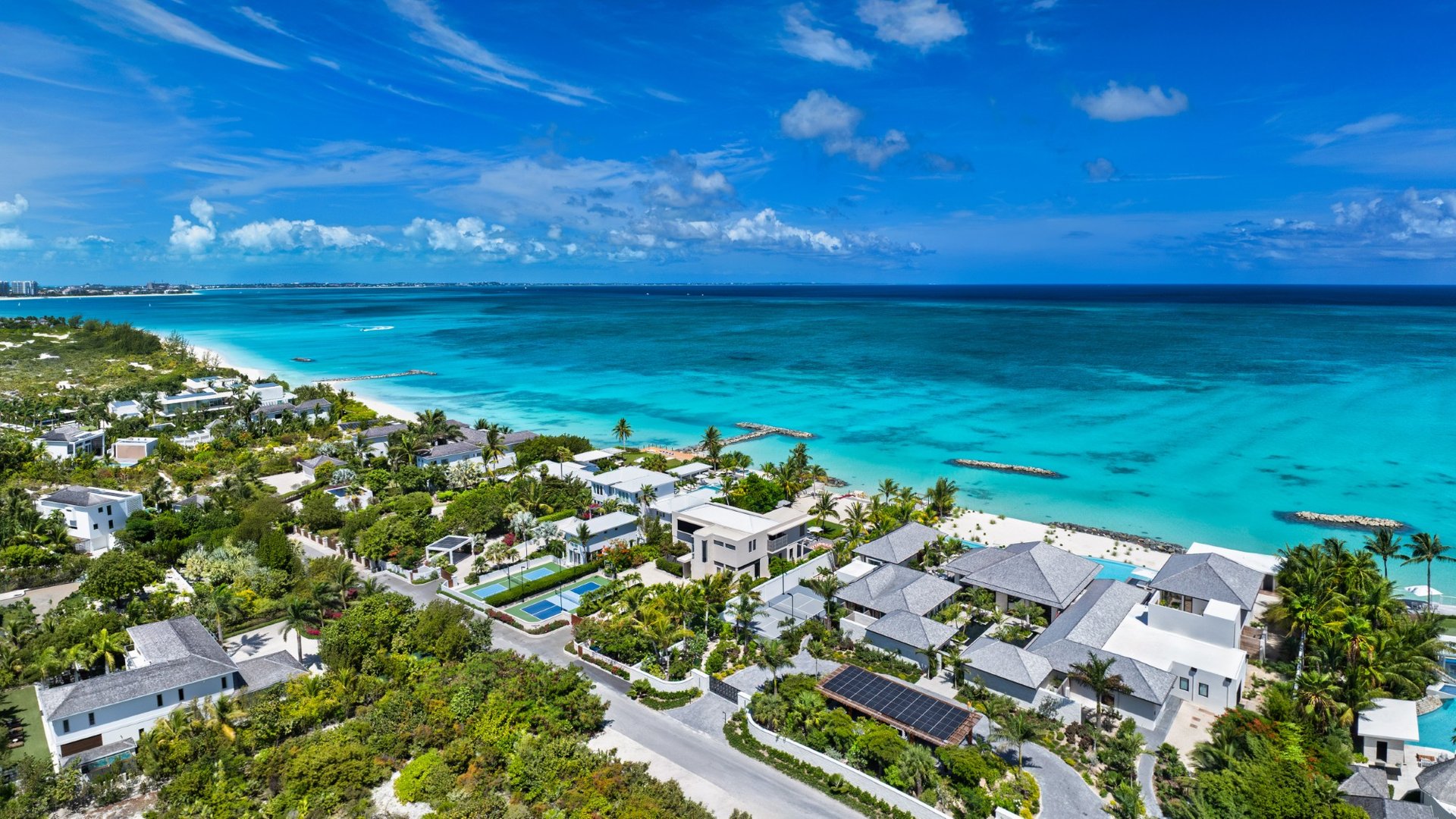 Villa Marahuyo, Grace Bay Beachfront Villa with Heated Pool and Butler Service - Photo 41