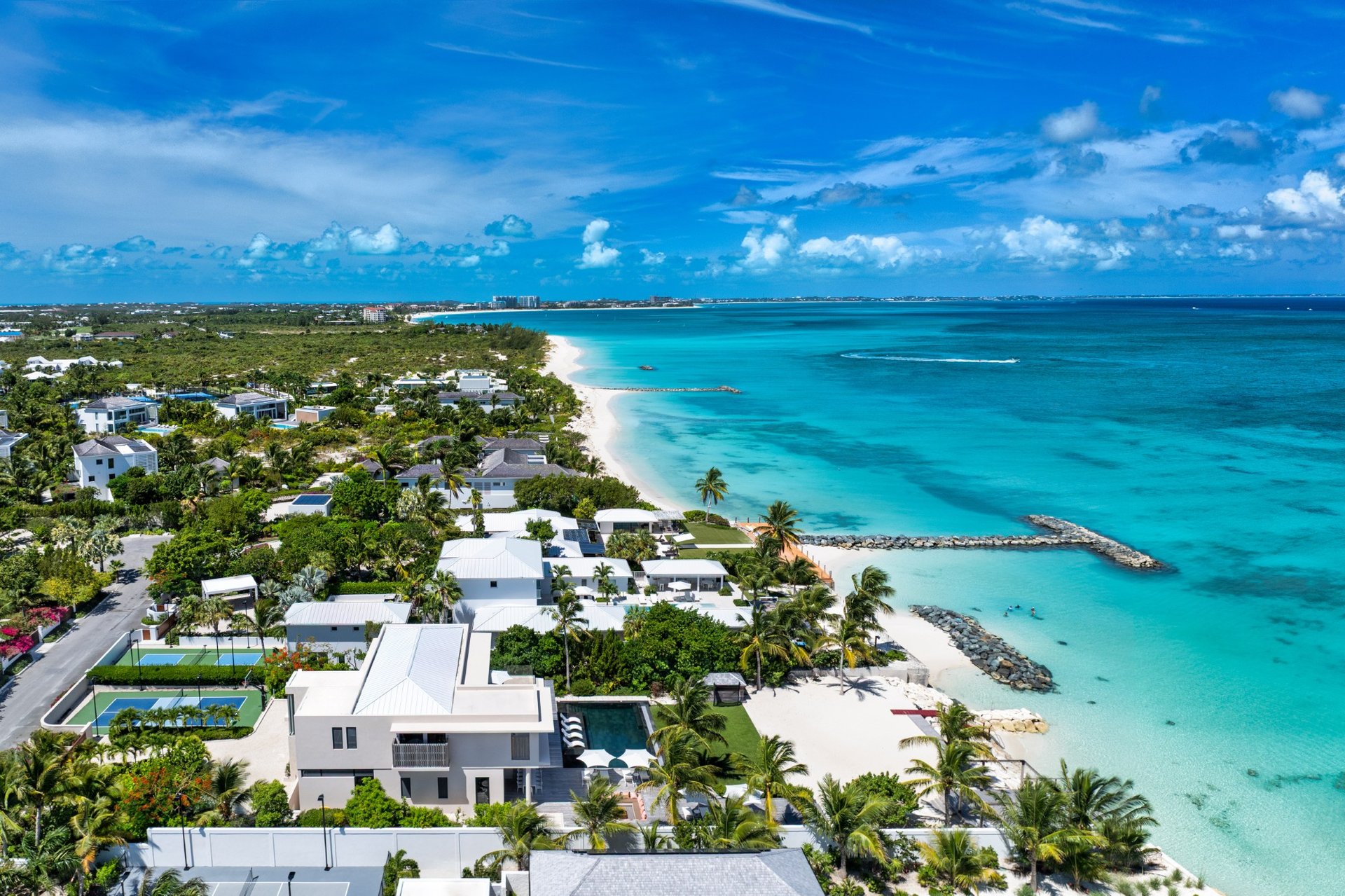 Villa Marahuyo, Grace Bay Beachfront Villa with Heated Pool and Butler Service - Photo 48