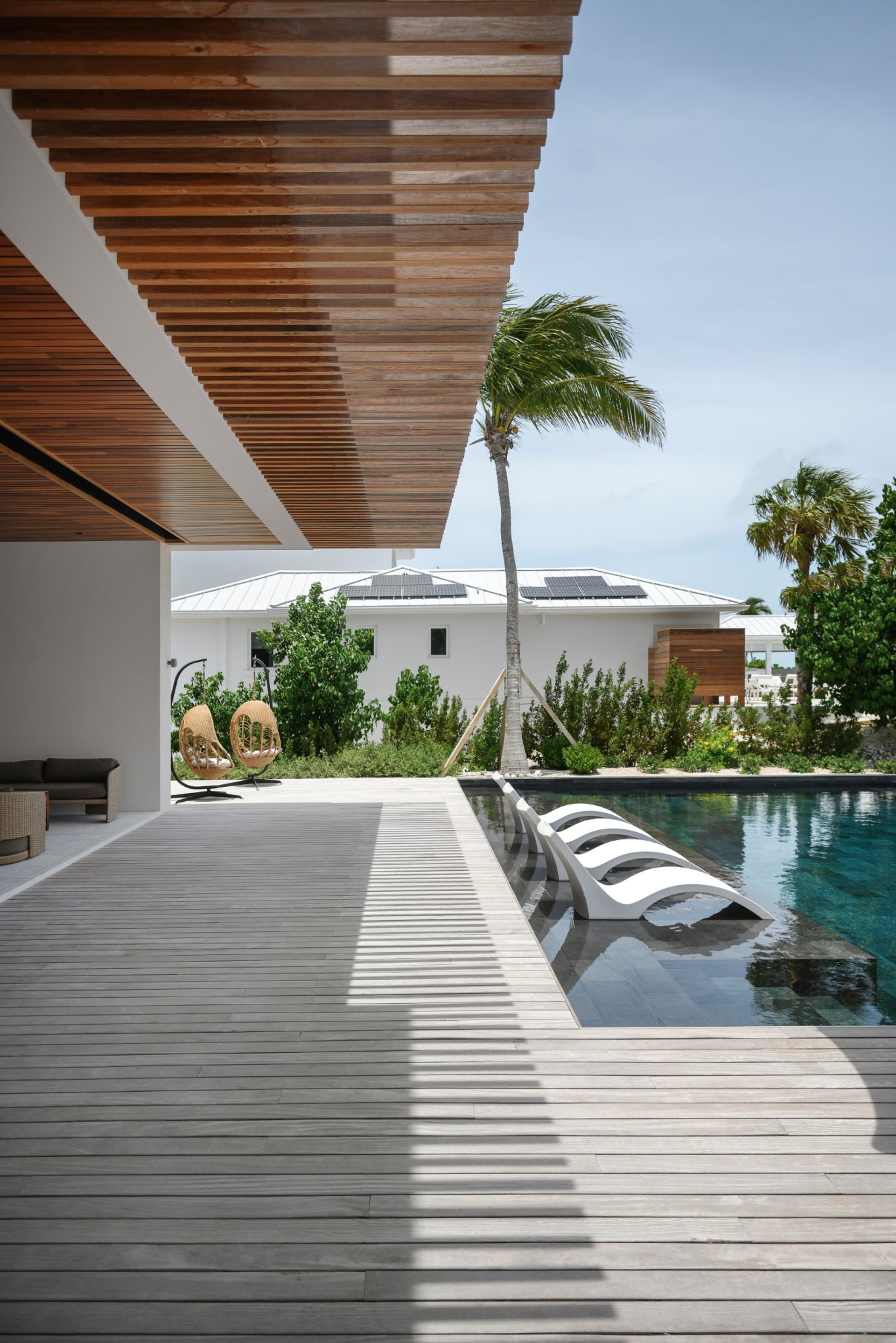 Villa Marahuyo, Grace Bay Beachfront Villa with Heated Pool and Butler Service - Photo 5