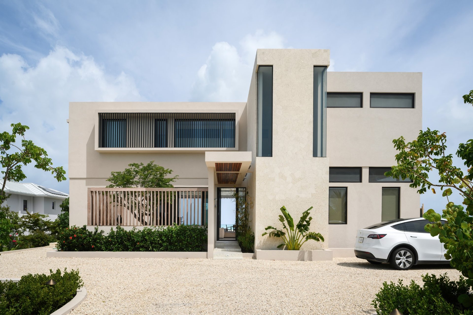 Villa Marahuyo, Grace Bay Beachfront Villa with Heated Pool and Butler Service - Photo 6