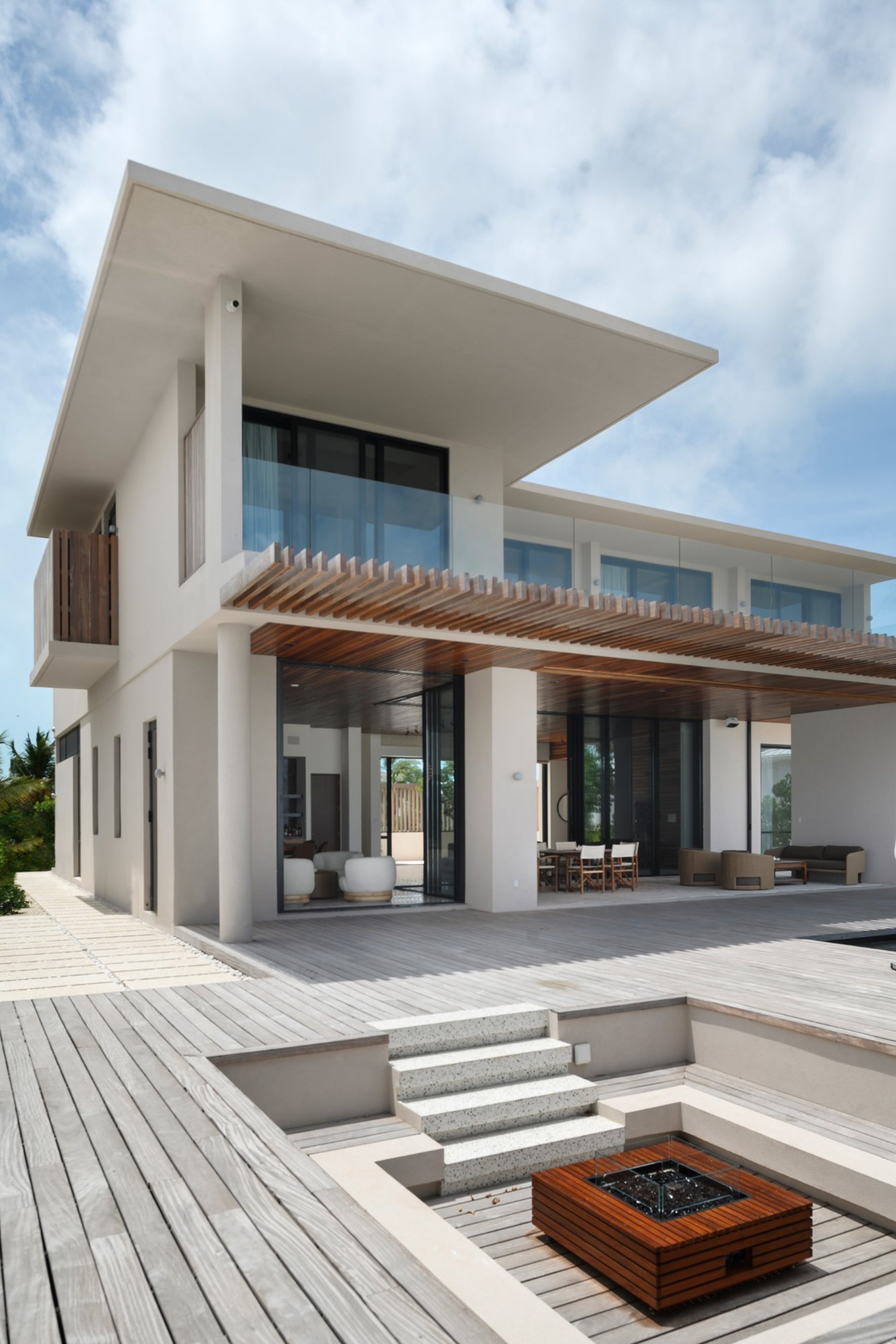 Villa Marahuyo, Grace Bay Beachfront Villa with Heated Pool and Butler Service - Photo 7