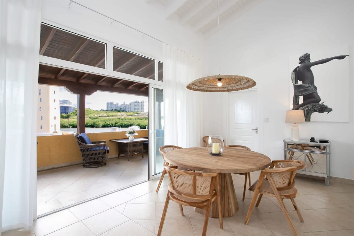 Marina 360, Top-Floor Waterfront Condo at Porto Cupecoy - Photo 10