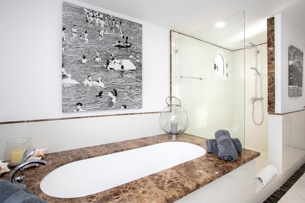 Marina 360, Top-Floor Waterfront Condo at Porto Cupecoy - Photo 26