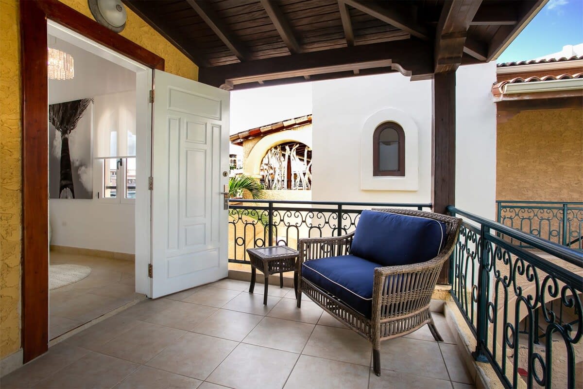 Marina 360, Top-Floor Waterfront Condo at Porto Cupecoy - Photo 37