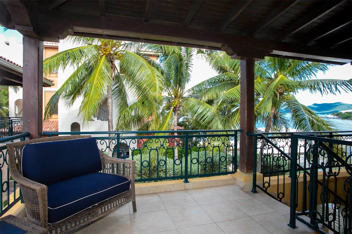 Marina 360, Top-Floor Waterfront Condo at Porto Cupecoy - Photo 38