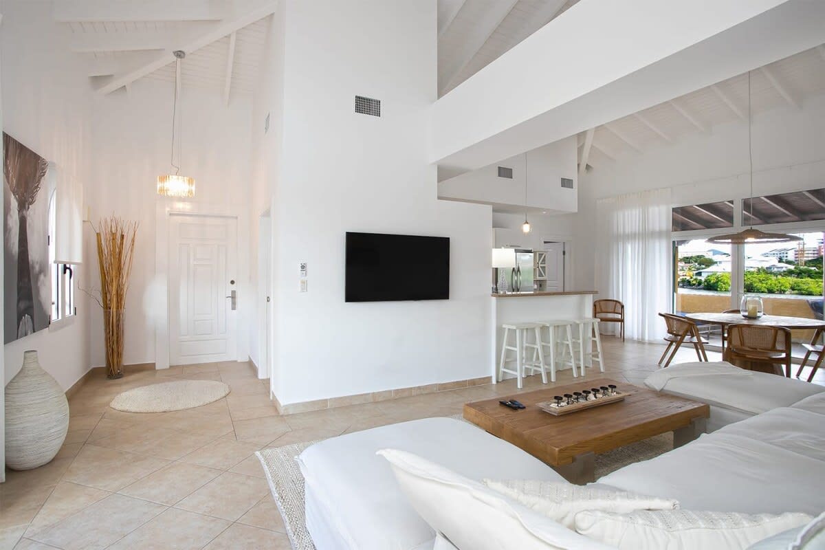 Marina 360, Top-Floor Waterfront Condo at Porto Cupecoy - Photo 6