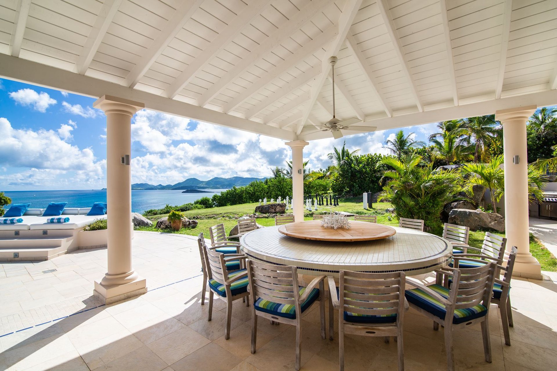 Mes Amis, A 13-Bedroom Cliff-Top Estate in Les Terres Basses - Photo 14