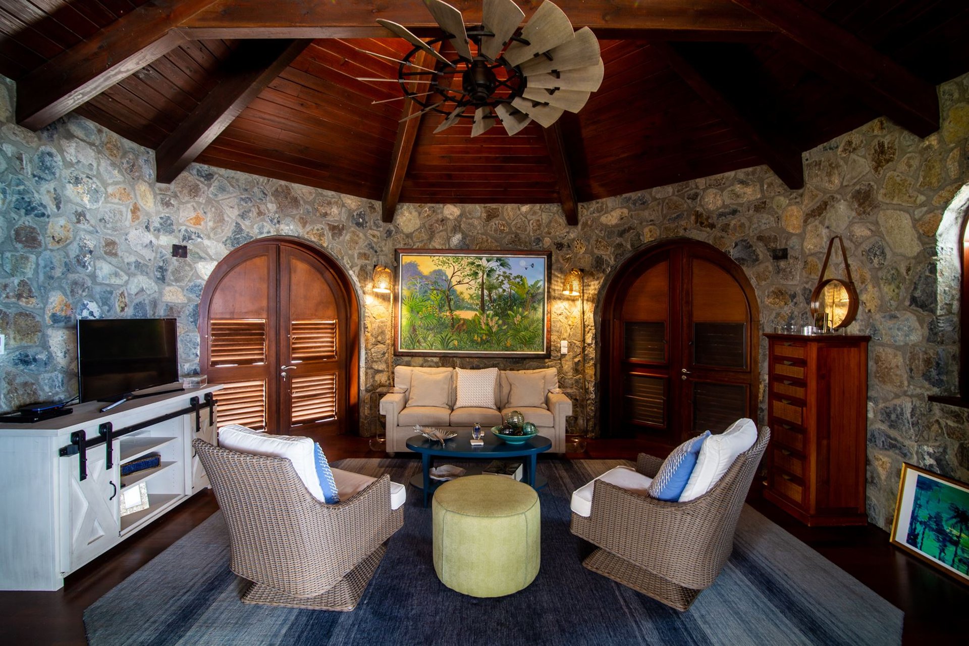 Mes Amis, A 13-Bedroom Cliff-Top Estate in Les Terres Basses - Photo 27