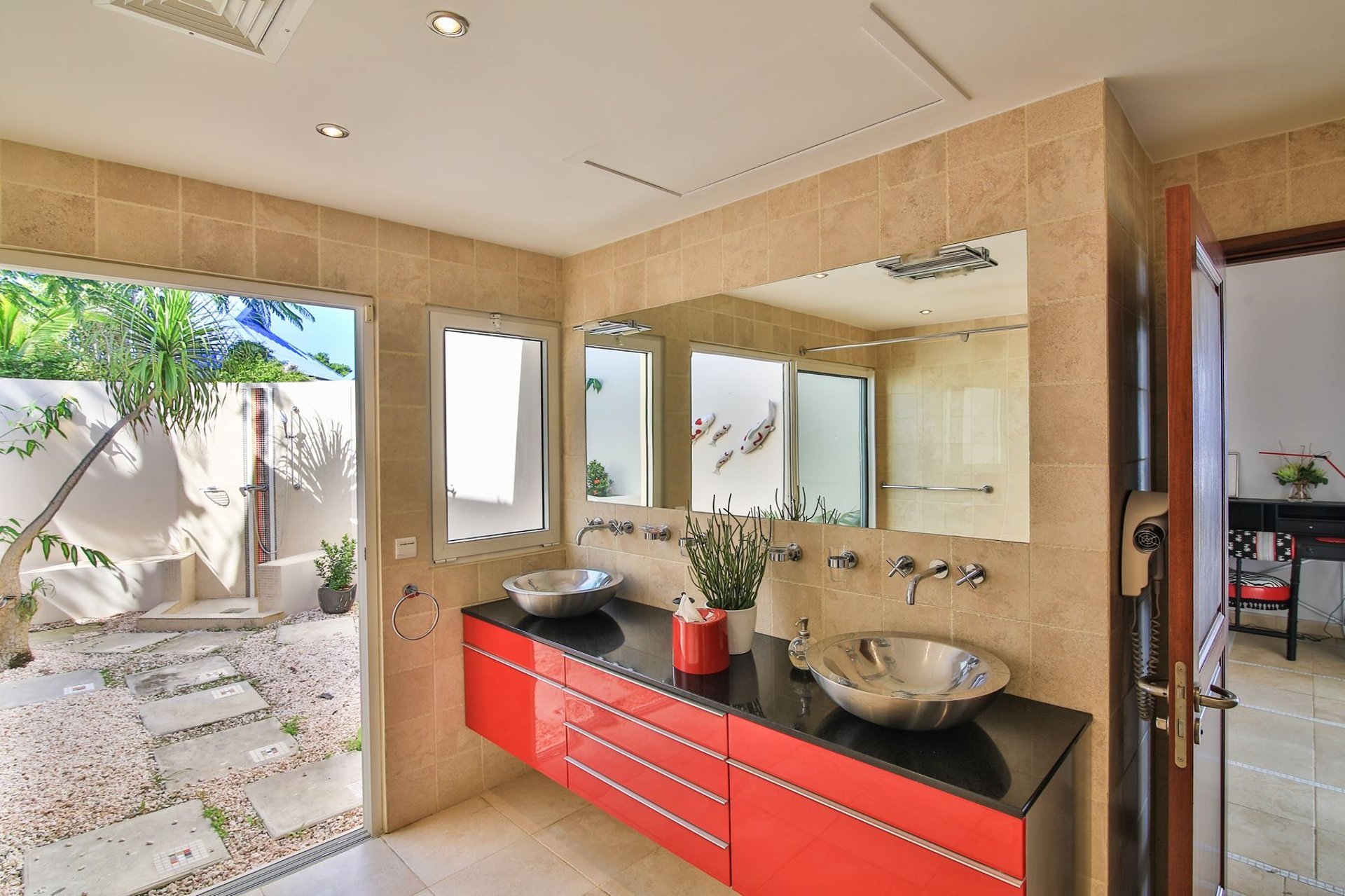 Mes Amis, A 13-Bedroom Cliff-Top Estate in Les Terres Basses - Photo 36
